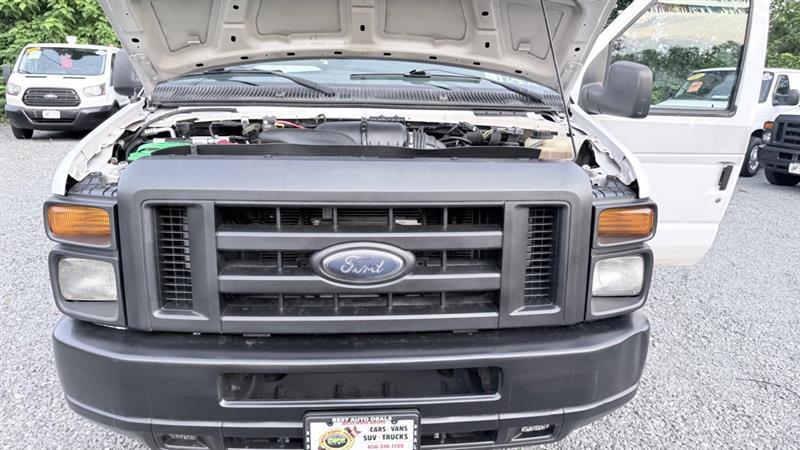 Ford Econoline E-150 2012