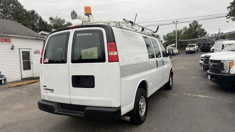 Chevrolet Express 2500 Cargo 2011