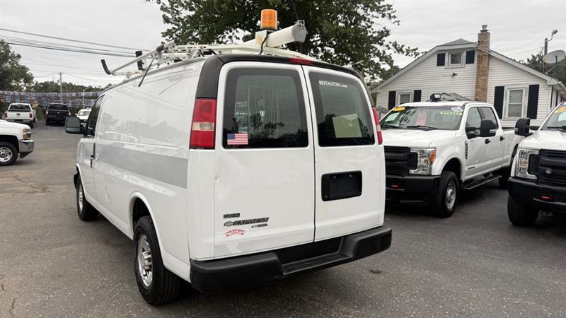 Chevrolet Express 2500 Cargo 2011
