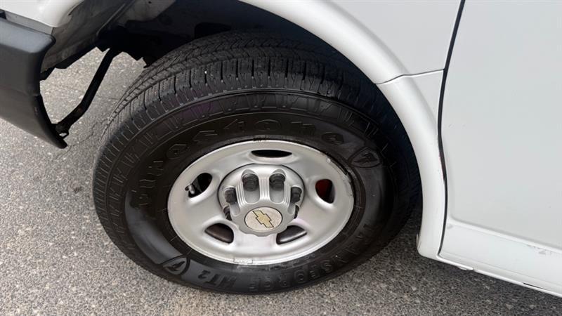 Chevrolet Express 2500 Cargo 2011
