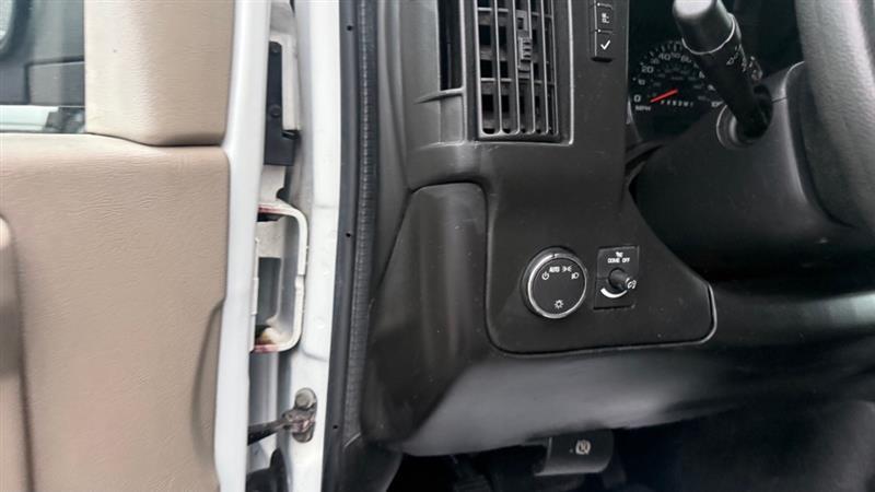 Chevrolet Express 2500 Cargo 2011
