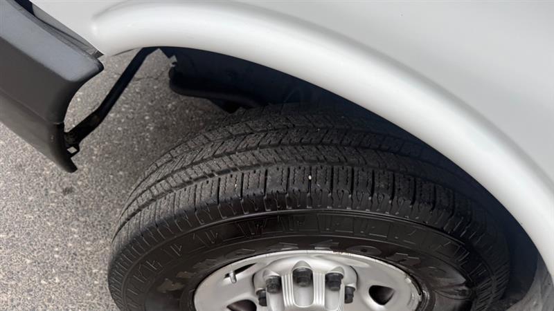Chevrolet Express 2500 Cargo 2011