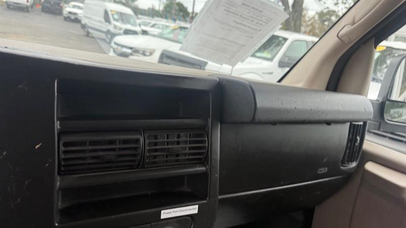 Chevrolet Express 2500 Cargo 2011