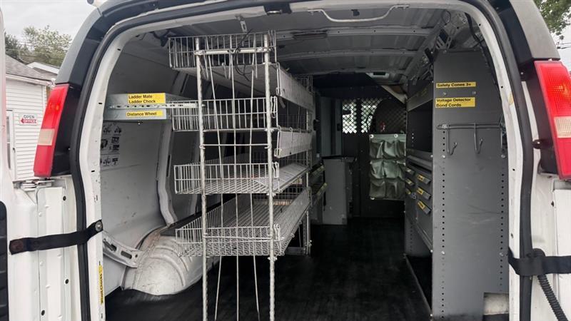 Chevrolet Express 2500 Cargo 2011