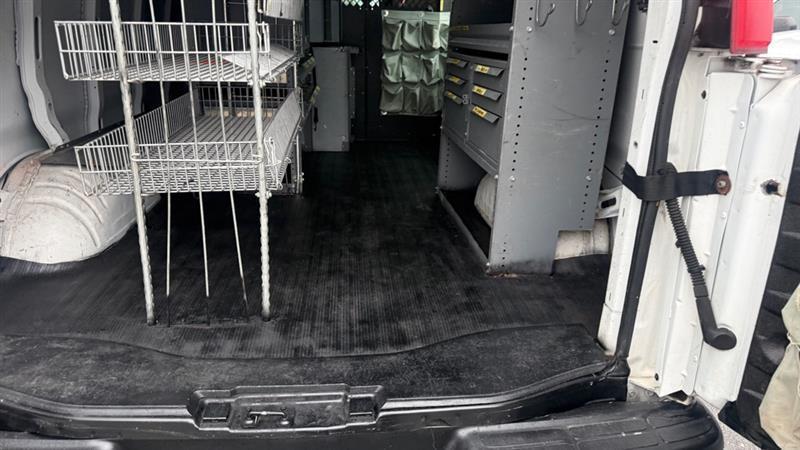 Chevrolet Express 2500 Cargo 2011