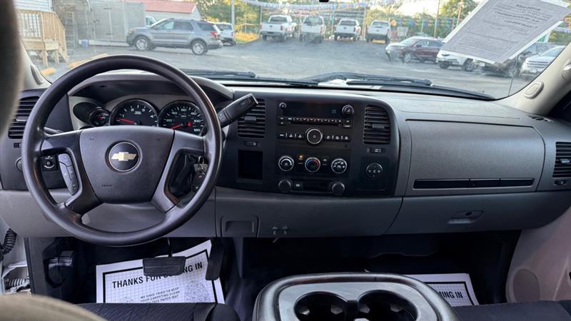 Chevrolet Silverado 3500HD Work Truck Crew Cab 2WD 2012