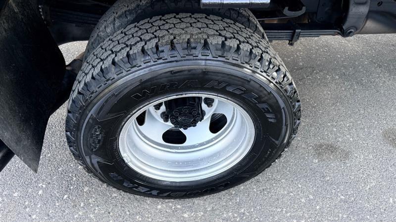 Chevrolet Silverado 3500HD Work Truck Crew Cab 2WD 2012