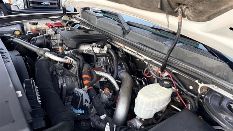 Chevrolet Silverado 3500HD Work Truck Crew Cab 2WD 2012