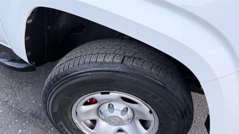 Toyota Tacoma SR5 Access Cab I4 6AT 4WD 2016