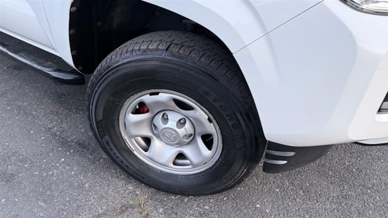 Toyota Tacoma SR5 Access Cab I4 6AT 4WD 2016