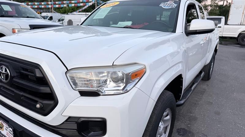 Toyota Tacoma SR5 Access Cab I4 6AT 4WD 2016