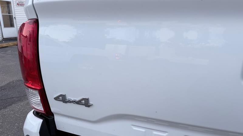 Toyota Tacoma SR5 Access Cab I4 6AT 4WD 2016
