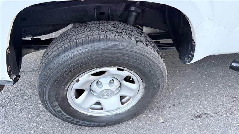 Toyota Tacoma SR5 Access Cab I4 6AT 4WD 2016