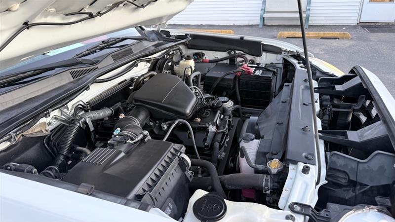 Toyota Tacoma SR5 Access Cab I4 6AT 4WD 2016