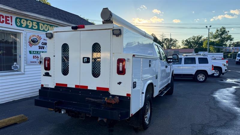 Ford F-250 SD XL SuperCab 4WD 2019