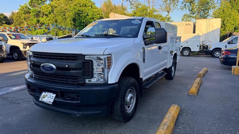 Ford F-250 SD XL SuperCab 4WD 2019