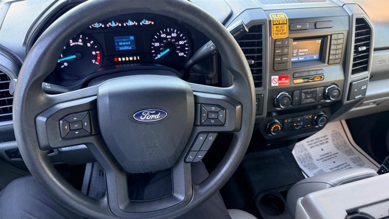 Ford F-250 SD XL SuperCab 4WD 2019