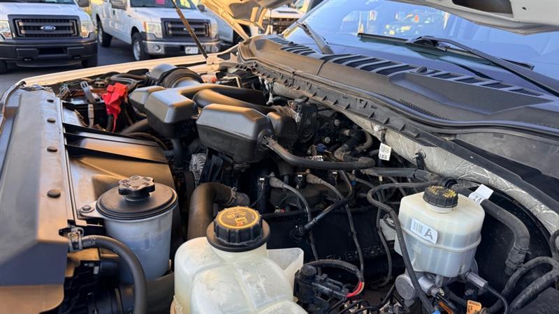 Ford F-250 SD XL SuperCab 4WD 2019