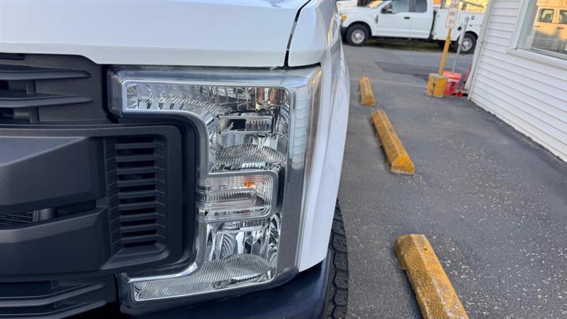 Ford F-250 SD XL SuperCab 4WD 2019