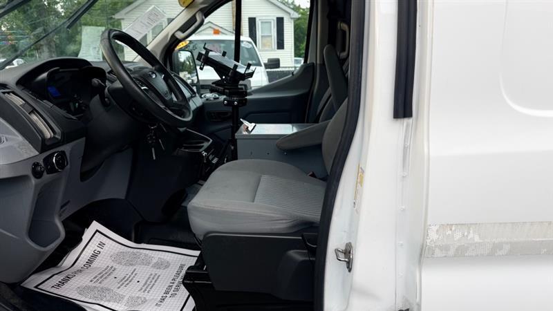 Ford Transit 250 Van Low Roof 60/40 Pass.130-in. WB 2017
