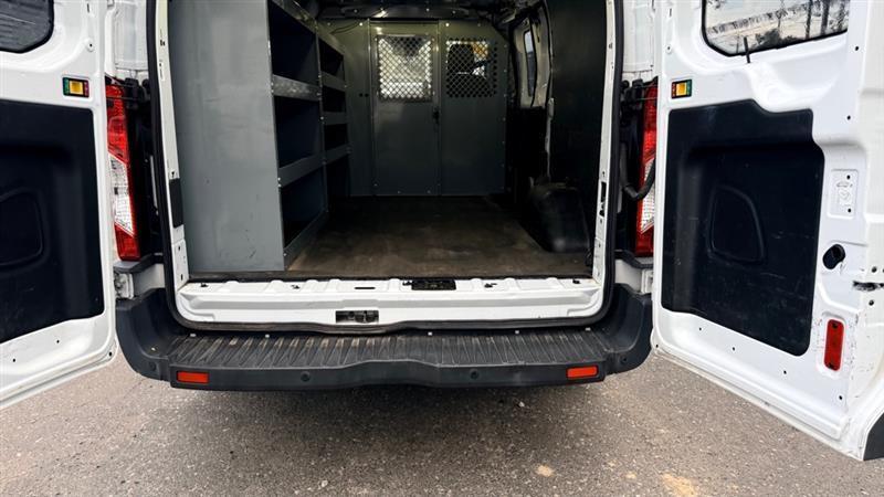 Ford Transit 250 Van Low Roof 60/40 Pass.130-in. WB 2017