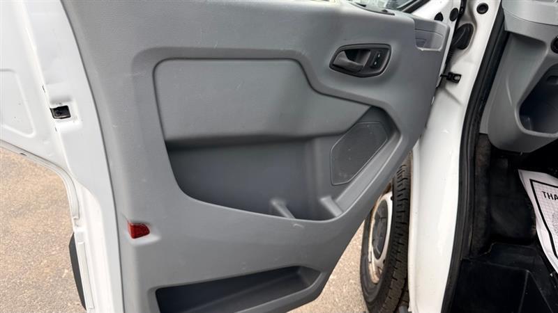 Ford Transit 250 Van Low Roof 60/40 Pass.130-in. WB 2017
