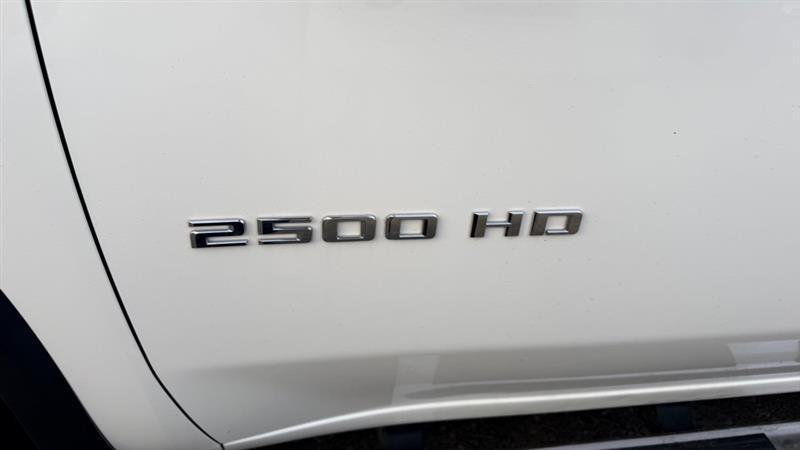 Chevrolet Silverado 2500HD Work Truck Double Cab Short Box 4WD 2022