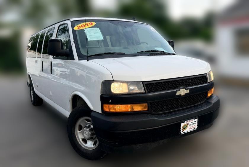 2019 Chevrolet Express RWD 3500 155" LS