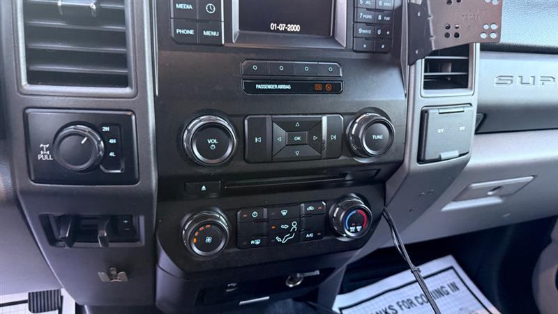 Ford F-250 SD King Ranch Crew Cab 4WD 2017