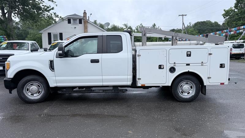 Ford F-250 SD XL 2WD SuperCab 8' Box 2017