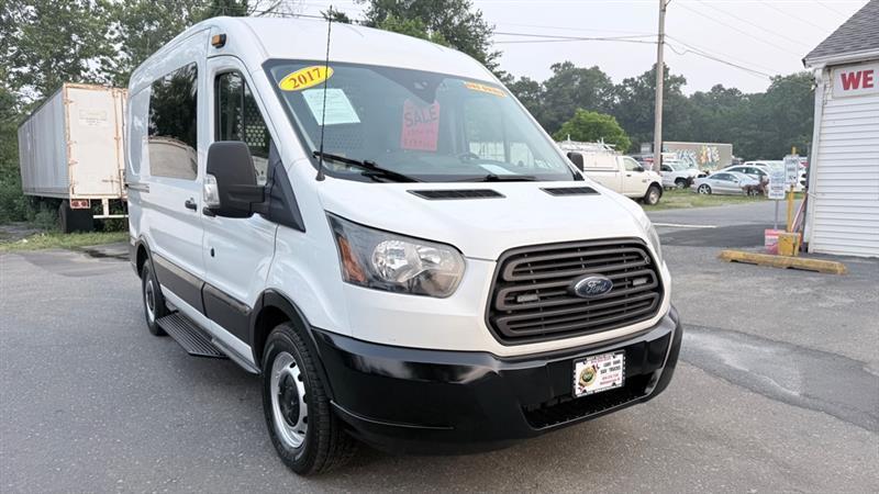 Ford Transit 150 Van Med. Roof w/Sliding Pass. 130-in. WB 2017