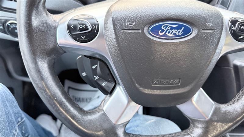 Ford Transit 150 Van Med. Roof w/Sliding Pass. 130-in. WB 2017