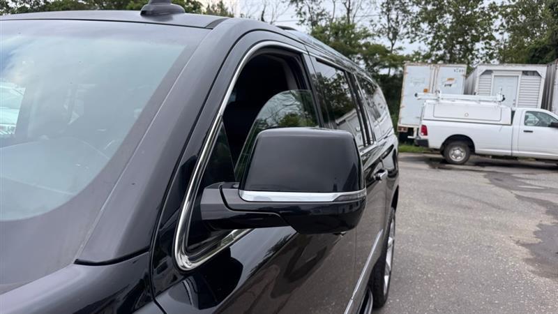 Cadillac Escalade ESV Luxury 4WD 2016