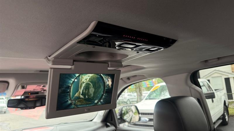 Cadillac Escalade ESV Luxury 4WD 2016
