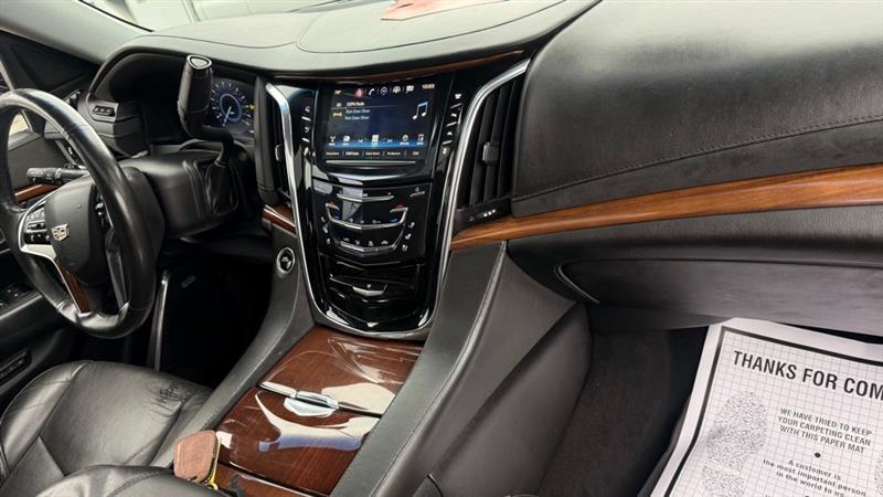 Cadillac Escalade ESV Luxury 4WD 2016