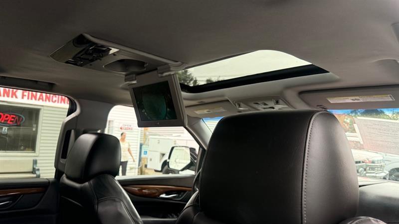 Cadillac Escalade ESV Luxury 4WD 2016