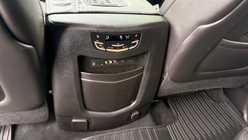 Cadillac Escalade ESV Luxury 4WD 2016