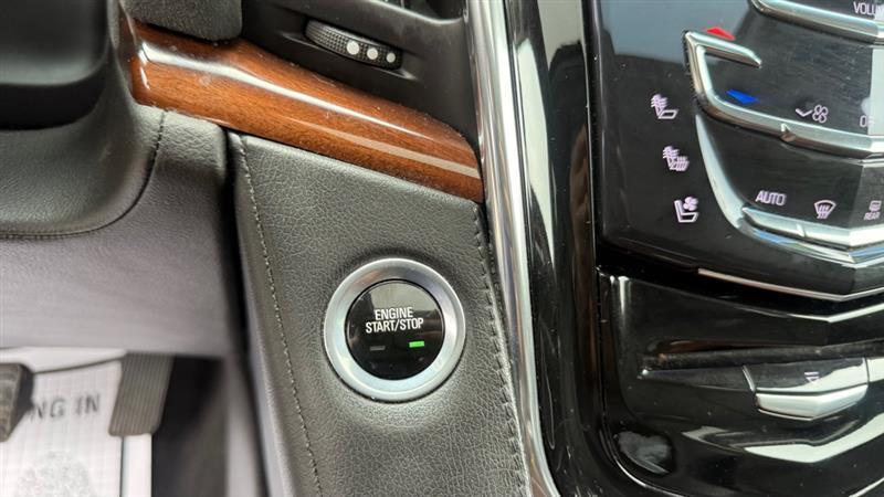 Cadillac Escalade ESV Luxury 4WD 2016