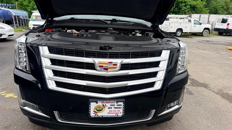 Cadillac Escalade ESV Luxury 4WD 2016
