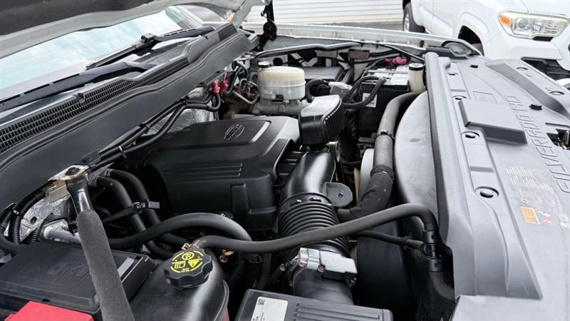 Chevrolet Silverado 2500HD Work Truck Crew Cab 4WD 2015