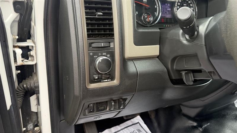 Dodge 1500 ST Quad Cab 2WD 2012