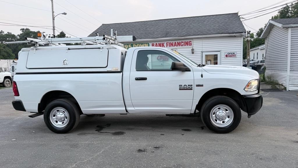 RAM 2500 2WD Reg Cab 140.5" Tradesman 2015