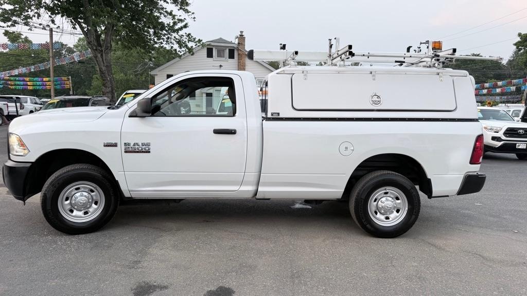 RAM 2500 2WD Reg Cab 140.5" Tradesman 2015