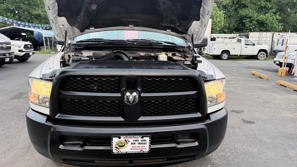 RAM 2500 2WD Reg Cab 140.5" Tradesman 2015