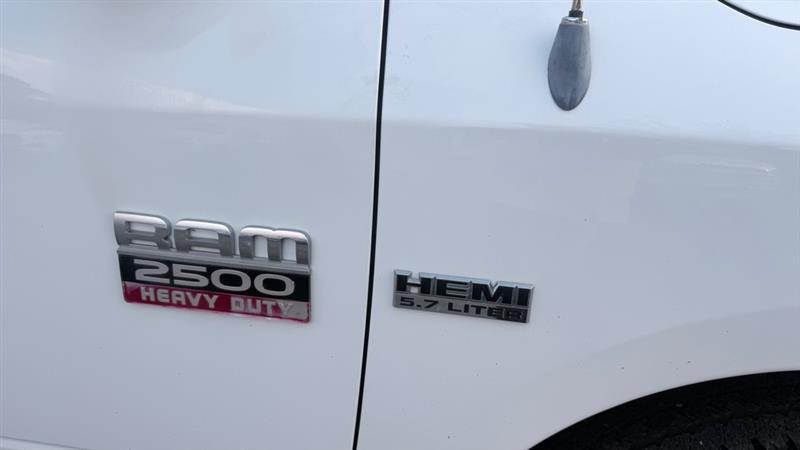Dodge 2500 ST 2WD 2012