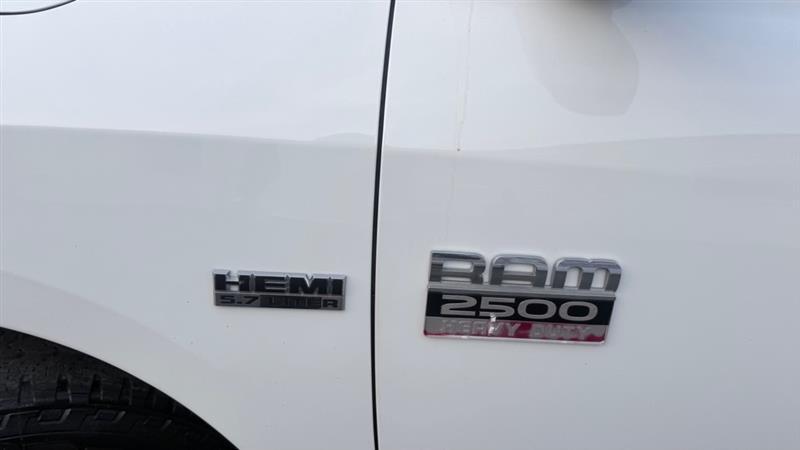 Dodge 2500 ST 2WD 2012