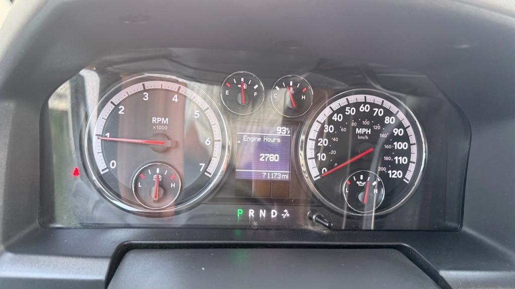 Dodge 2500 2WD Reg Cab 140.5" ST 2012