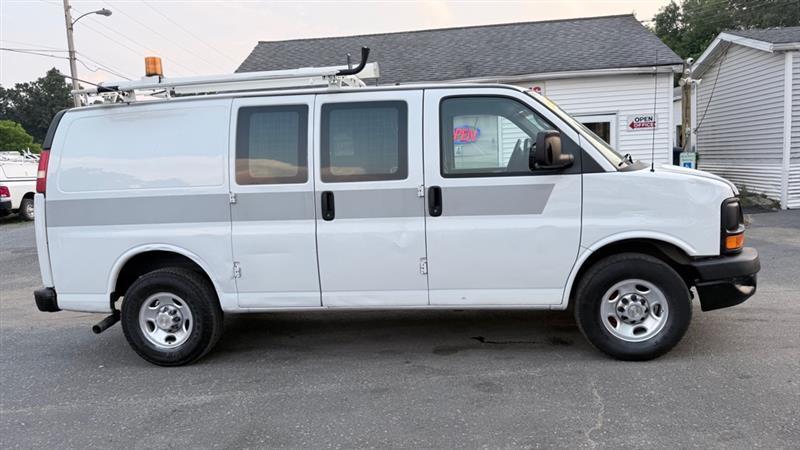 Chevrolet Express 2500 Cargo 2011