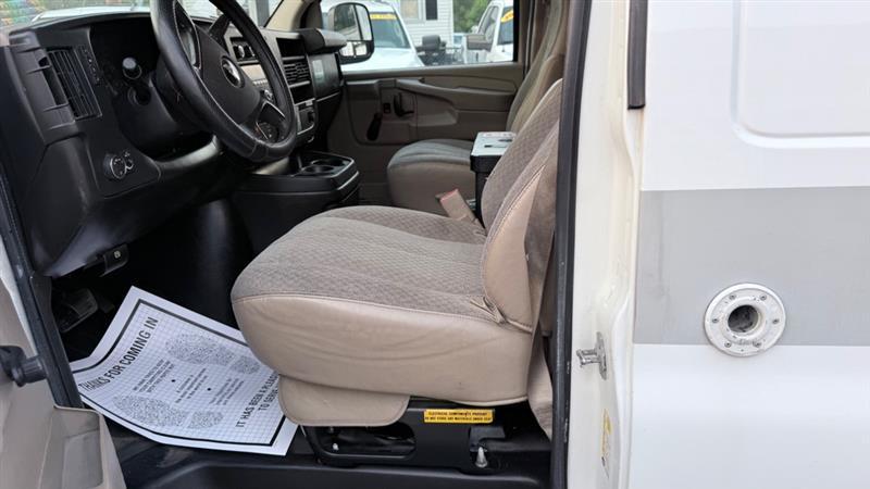 Chevrolet Express 2500 Cargo 2011