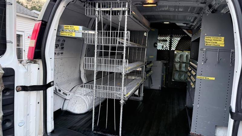 Chevrolet Express 2500 Cargo 2011